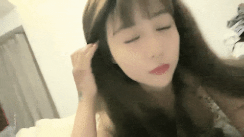 音乐才女， 【累啊累啊累啊】，原来的恩惠，几十万粉丝，人气女神，密码房 ，上帝视角 垂涎三尺