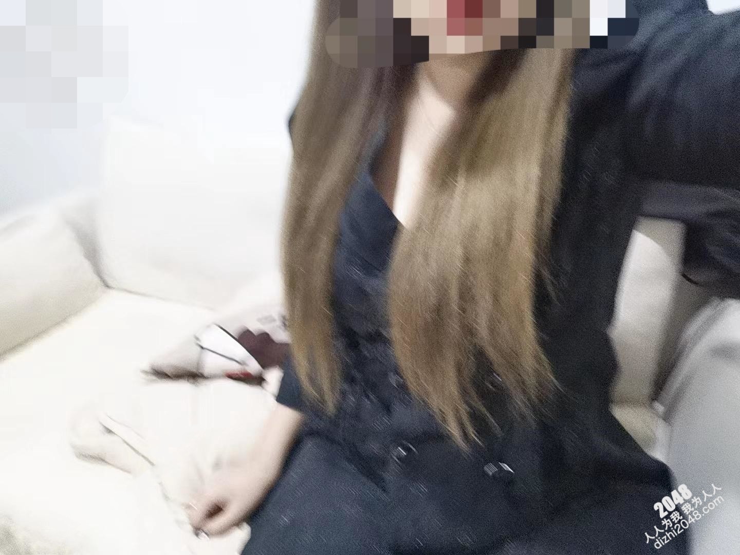最新姐弟乱L上了一起长大的大奶丰臀反差婊堂姐,170高身材高挑附生活照,1个月内容6文件夹整理好