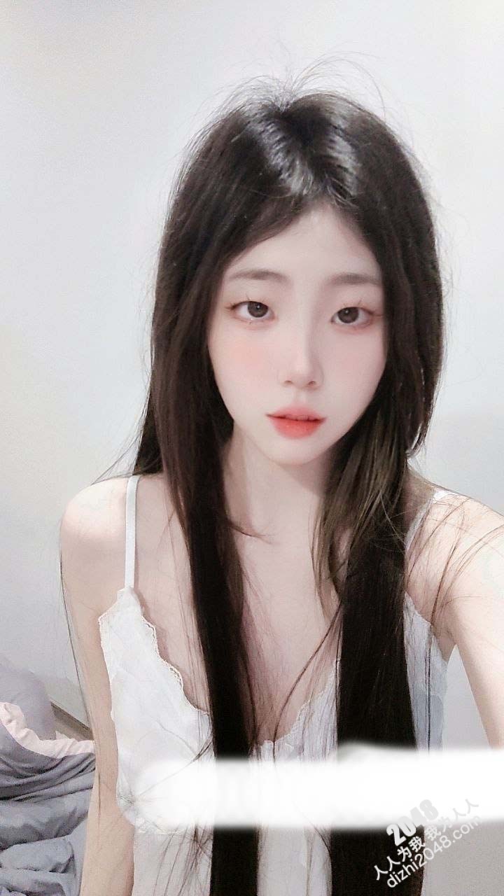 s级完美露脸，清纯女神【小坏猫】最新高价定制③，脸穴同框自慰