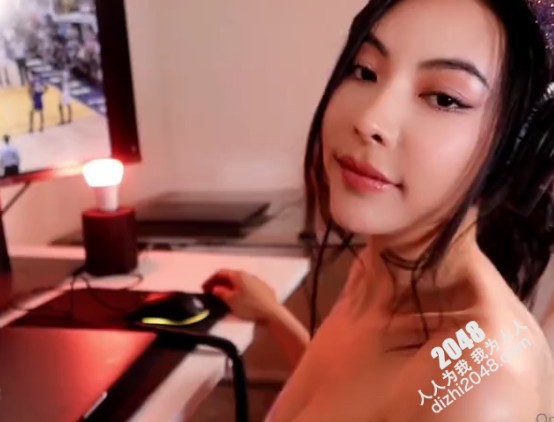 【MP4】[0513國產自拍]AAP-0311 演員、模特兒於一身，網紅極品波霸，反差女神【譚曉彤】露臉付費，遊戲女主播邀你玩吃雞