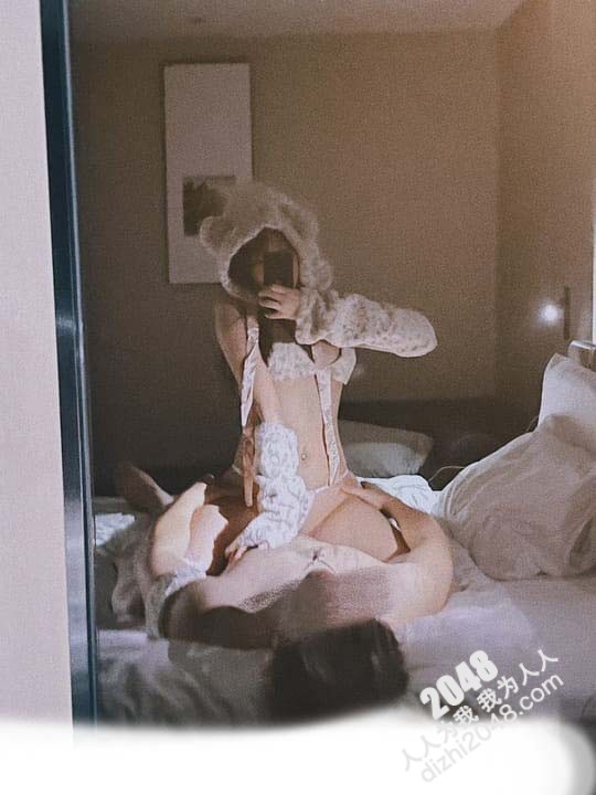 【梨奈】校花女神! 刚下海就被干 啪啪 狂射一身 狂撸