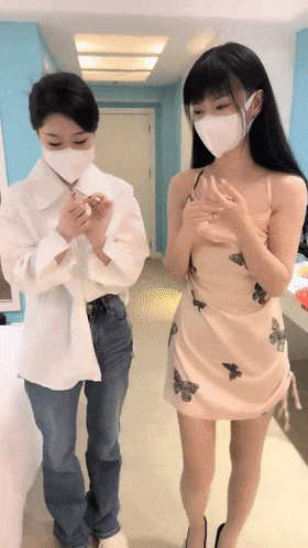 火爆归来！！！【玺玺玺玺玺啊】双女神~柔逼自慰~新人被大叔无套内射