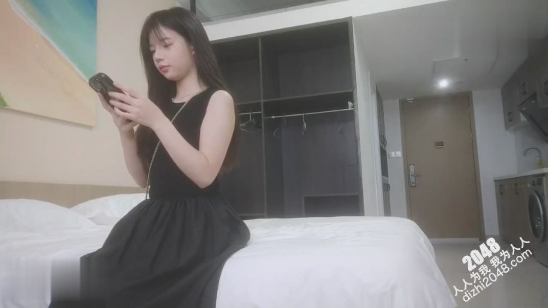【MP4】[国产自拍]AAP-32800&nbsp;&nbsp;探花大神老王约酒店约炮19岁青春美少女肤白貌美听话近距离吃吊各姿势展现抽插
