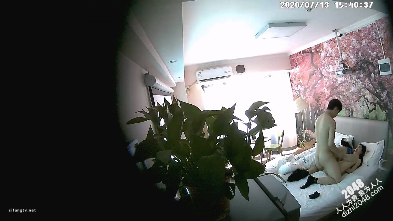 [MP4/2.11G]7-13经典酒店偷拍 史上最美气质清纯美女和帅气男开房，站着后入啪啪很带劲