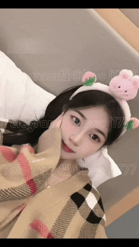 【鱼哥约炮】，新人四川小美女，完美露脸，身材好美腿皮肤白，干得嗷嗷叫