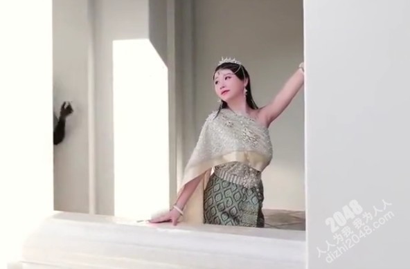 【MP4】[国产自拍]AAP-0494 高顏值，天然雪白巨乳，女神【艾瑪Emma】最新作品，泰國性愛旅遊