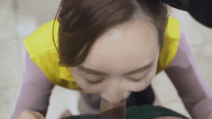 【MP4】[国产自拍]AAV-646 瑜珈裤女外卖员送餐时被男客户强上 为了小费主动献出小穴被抽查到喷水