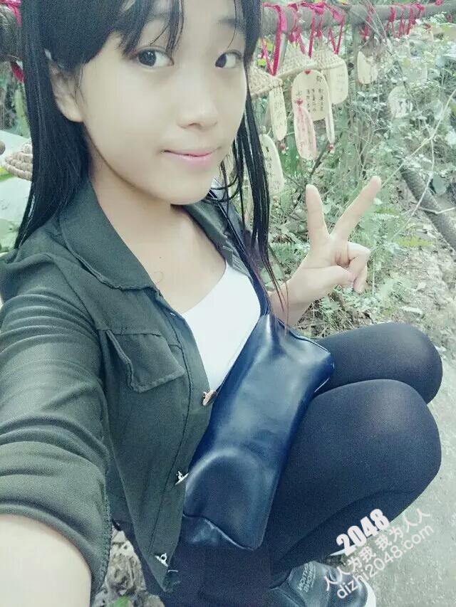 裸體自拍流出  (19P)