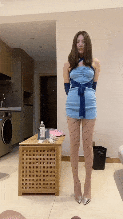 【優片】-170大长腿、高跟黑丝御姐小语妹妹，结了婚还保持的身材这么好