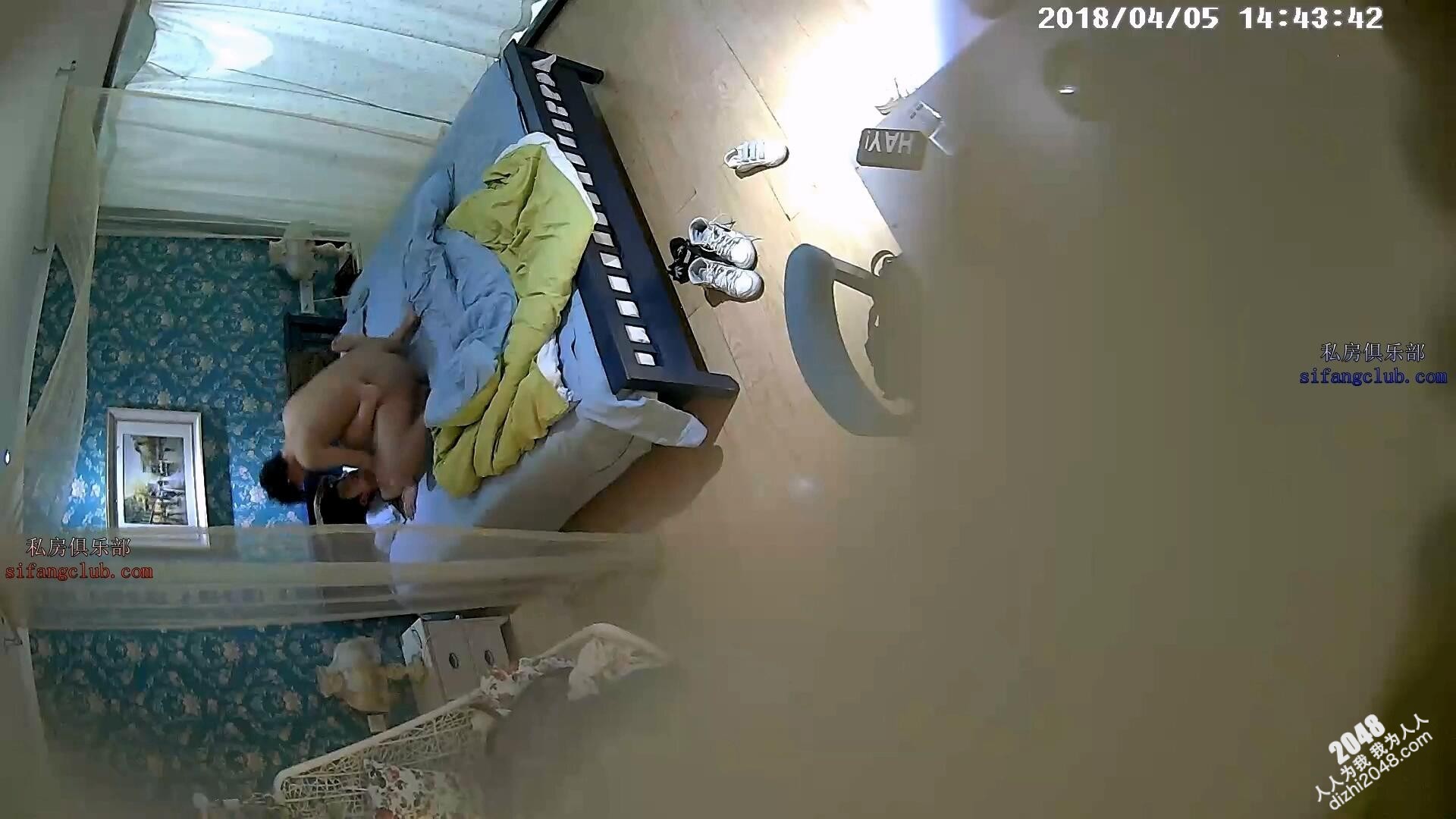 4-5经典酒店偷拍 眼镜妹温柔主动骑上男友啪啪,大长屌一插到底
