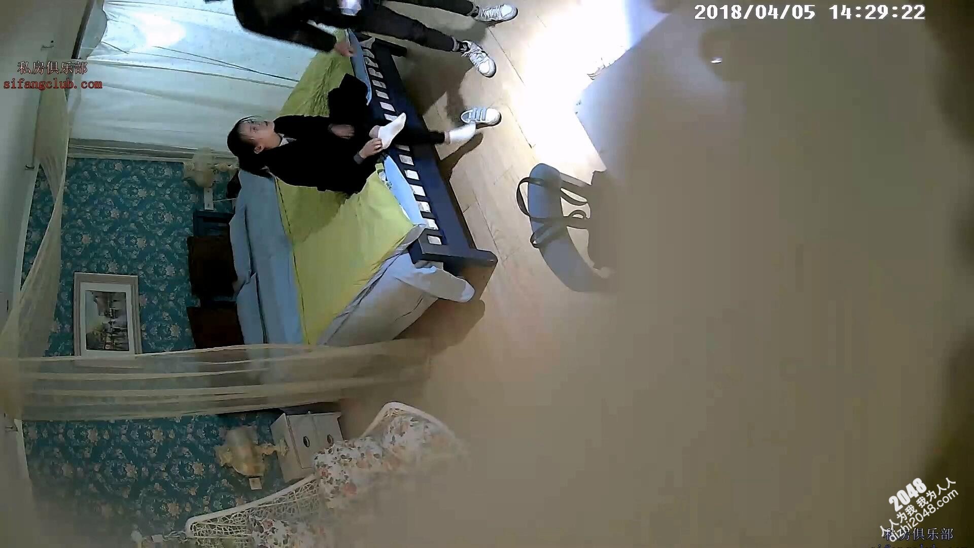 4-5经典酒店偷拍 眼镜妹温柔主动骑上男友啪啪,大长屌一插到底